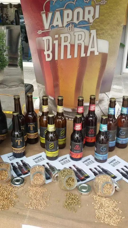 Bottiglie di birra artigianale Vapori di Birra.